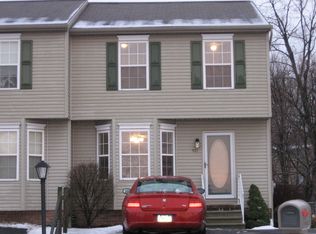 421 Debbi Ct, Hanover, PA 17331