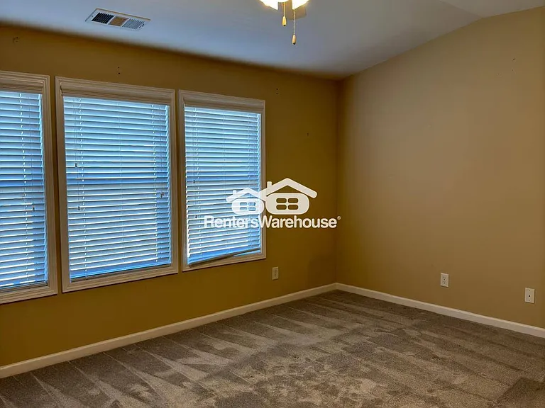 5021 Sherwood Way — Photo 6