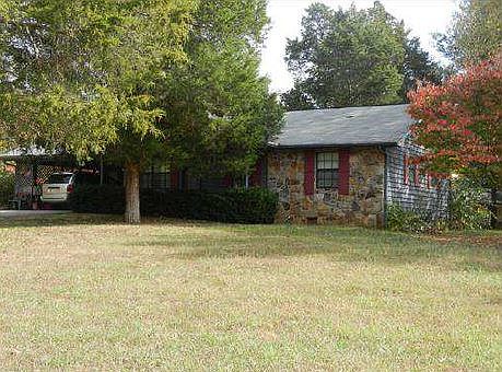 2nd image of 1812 Frankie Ln