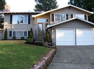 17613 Valley Circle Dr, Bothell, WA 98012