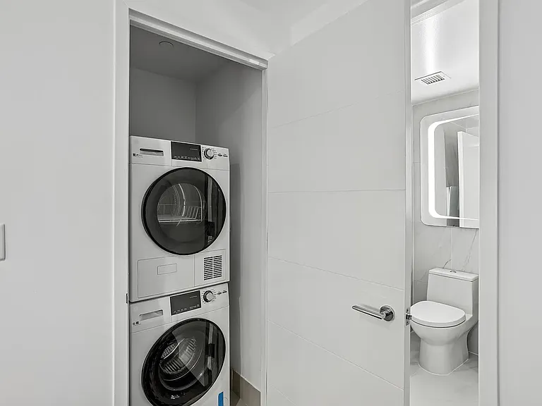 138 E 12th St #2G — Photo 6
