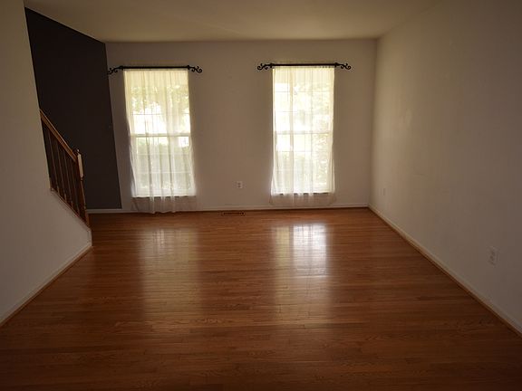 5th image of 15660 Piedmont Pl