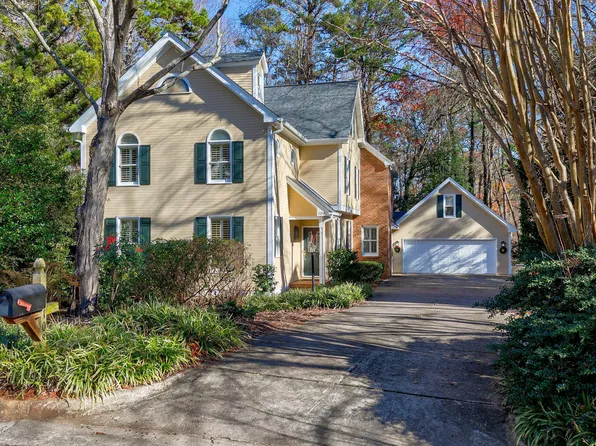 108 Timber View Ln, Cary, NC 27511
