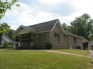 894 Midway Dr, Winfield, AL 35594