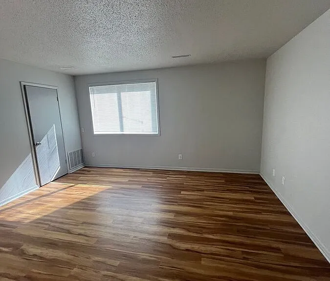 315 Ash St #1 — Photo 1