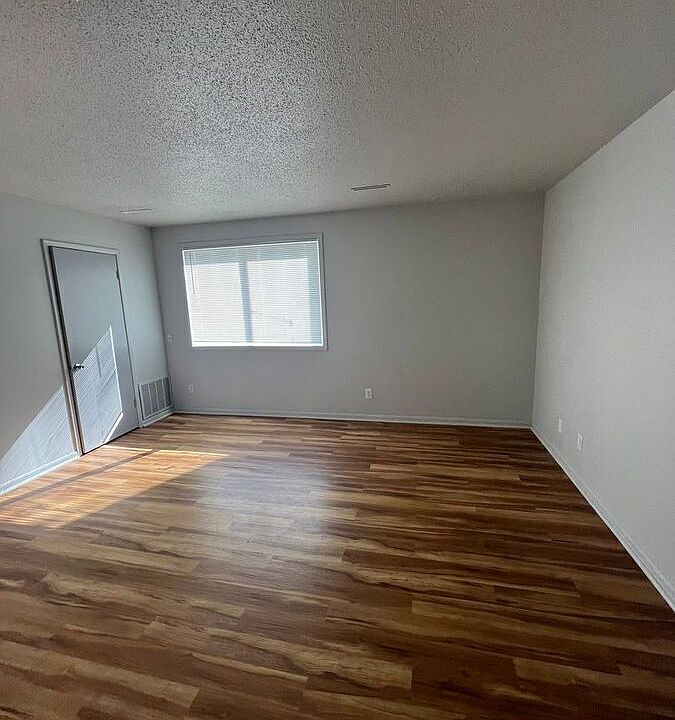 1st image of 315 Ash St #1