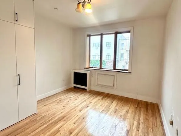 527 Leonard Street image 1 of 7