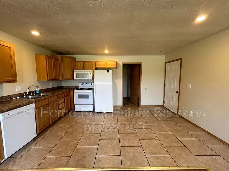 5692 N Purple Ln — Photo 3