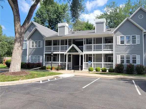 4025 S Crysler Ave APT 8, Independence, MO 64055