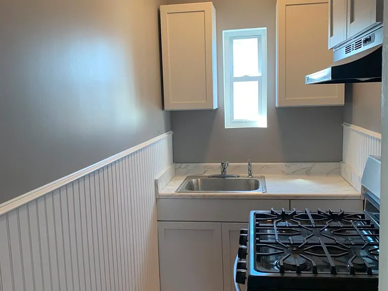 7 Ashley St #3 — Photo 4