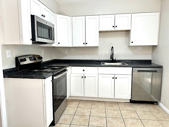 4th image of 312 N Birchwood Ave #1