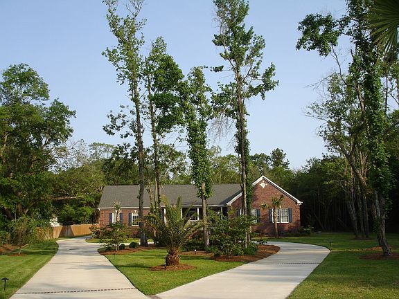 View from DriveWayApex 