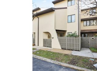 10 Llanfair Rd UNIT 7, Ardmore, PA 19003