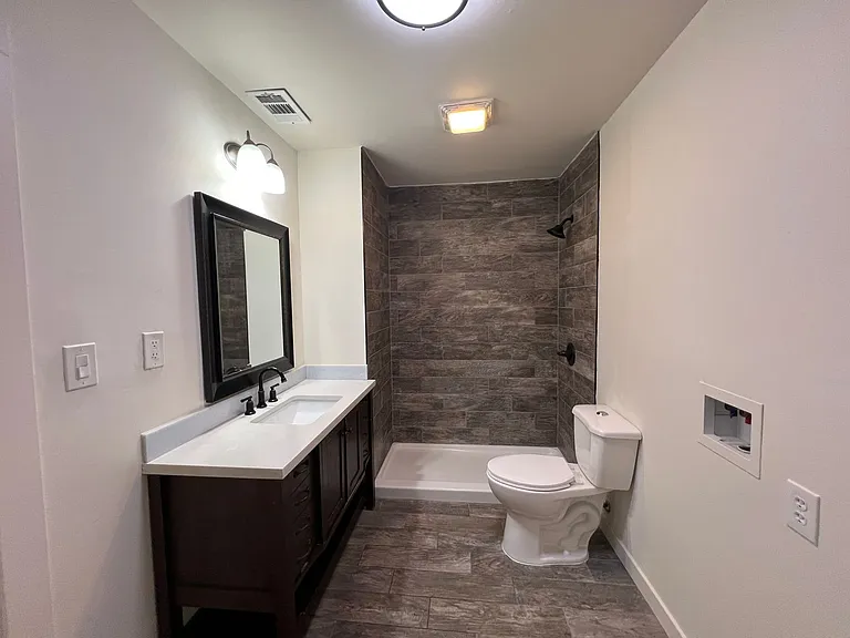 2504 Eastern Ave — Photo 6