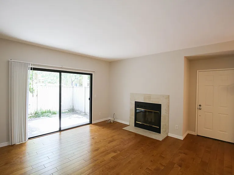 79 Schooner Ct — Photo 3