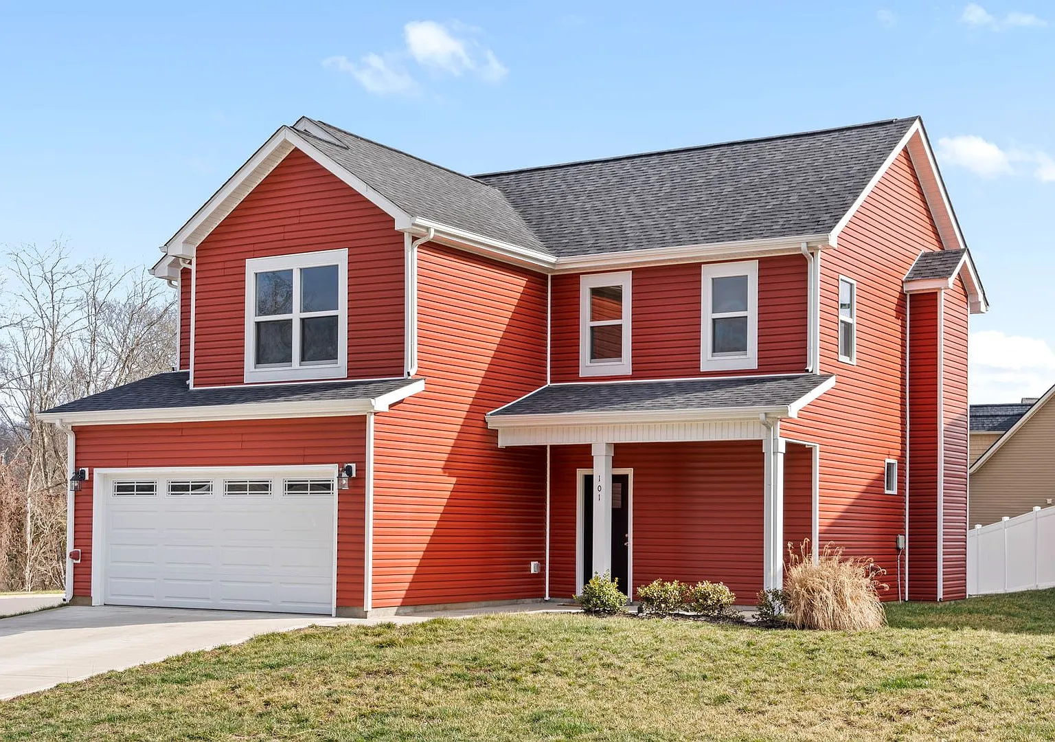 Pet Friendly Three Bedroom! — Photo 3