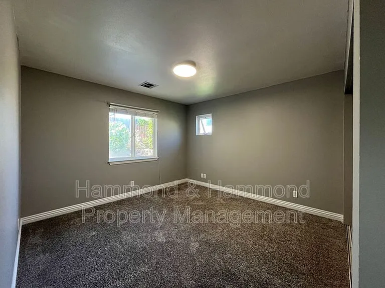 5716 Bloomfield St — Photo 16