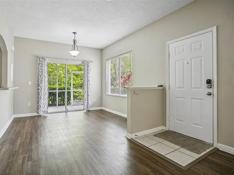 18181 Paradise Point Dr — Photo 35