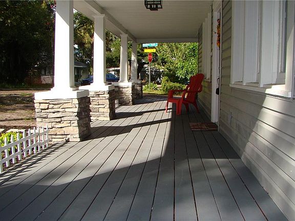 3rd image of 29 Hamilton Heath Dr