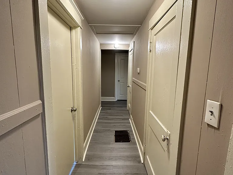 2320 Wesley Ave SW — Photo 5