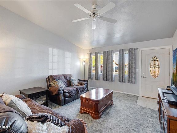 3rd image of 10819 W CALLE DEL SOL --