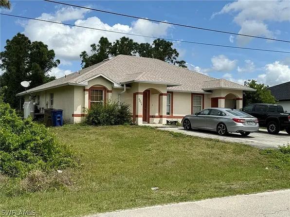 4856 24th St SW, Lehigh Acres, FL 33971