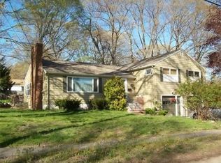 255 Linden St, South Hamilton, MA 01982