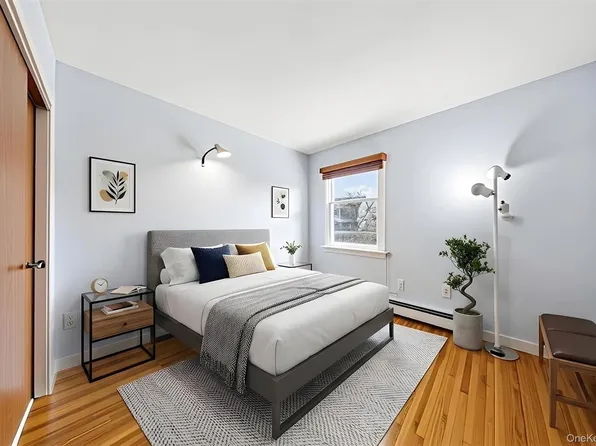 42 Edna Drive, Syosset, NY 11791