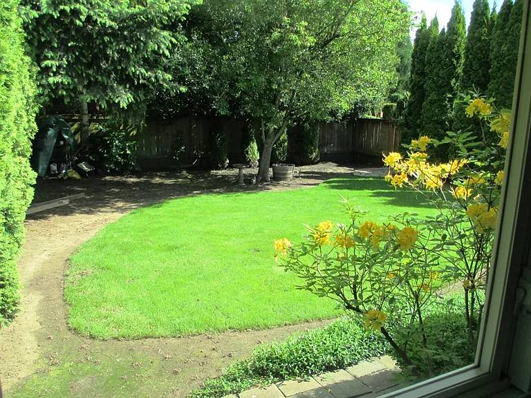 Maxwell Rd — Photo 5