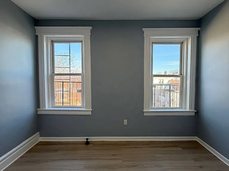 141 Park Ave #12 — Photo 7