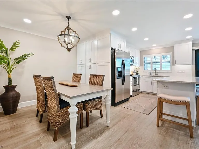 3200 Gulf Shore Blvd N #308 — Photo 9