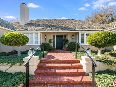521 N Bristol Ave, Los Angeles, CA, 90049