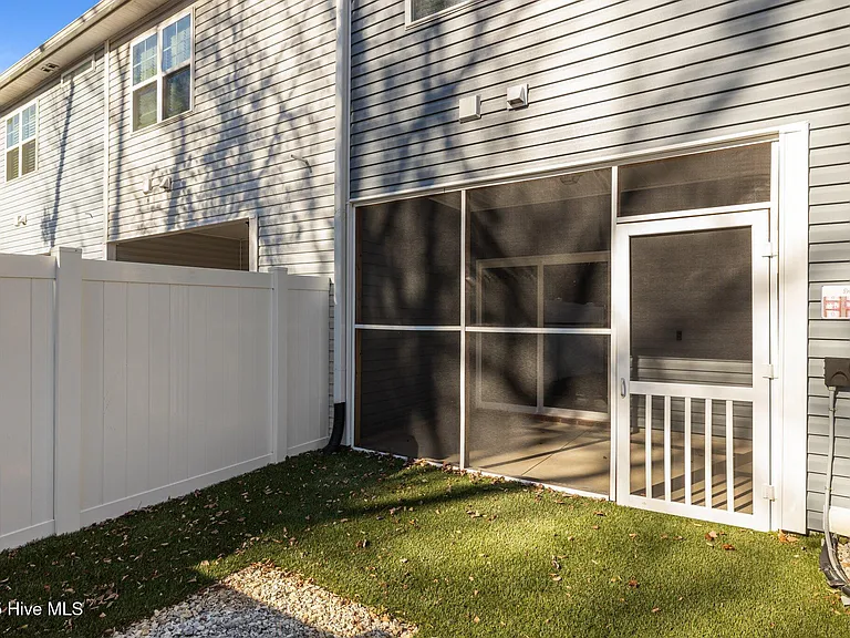 16 Catalina Cir #16 — Photo 14