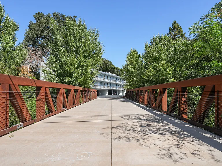Bridge at Walnut Creek — Photo 64