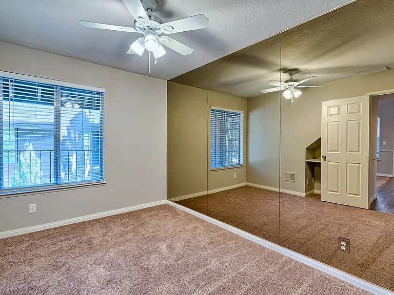 1200 S Riordan Ranch St #8 — Photo 8