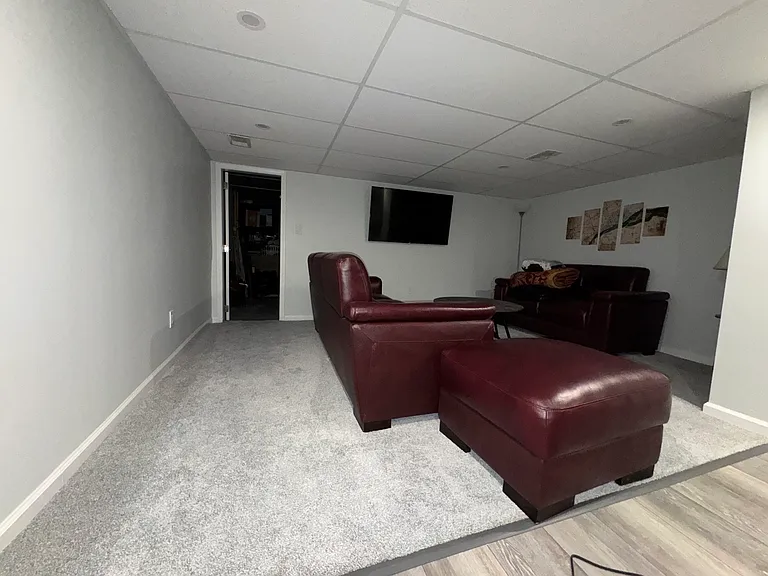 2150 Joy Rd — Photo 9