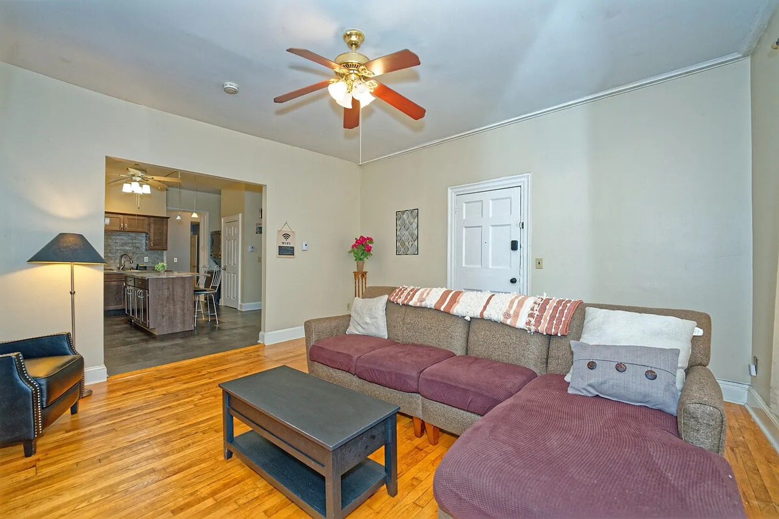 2 bed, 1.0 bath, $3,594 — Photo 3