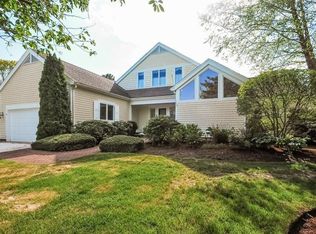 8 The Hts, Mashpee, MA 02649