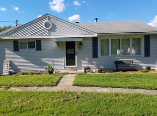 410 W North St, Sesser, IL 62884