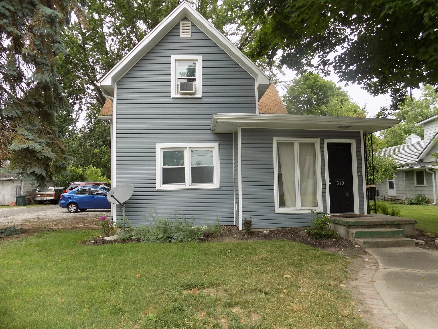 4 bed, 1320 sqft, $1,650 — Photo 2