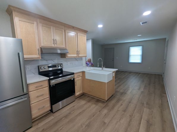 408 Prince Ln