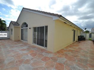 8245 SW 157th Ct, Miami, FL 33193