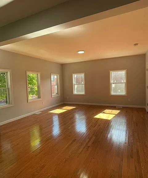 109 Beacon St — Photo 6