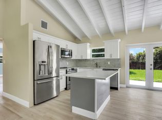 214 Bravado Ln, Palm Beach Shores, FL 33404