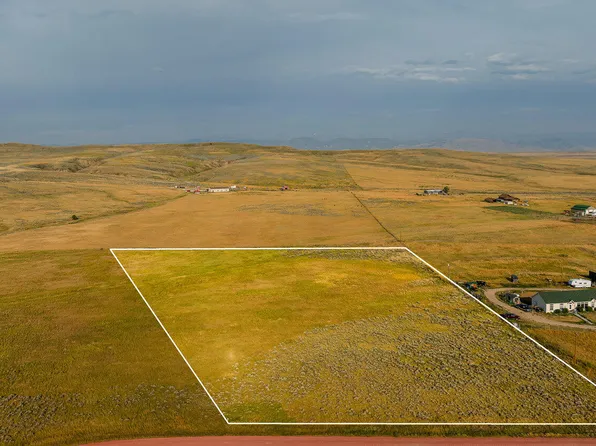 7 Pioneer Rd, Buffalo, WY 82834