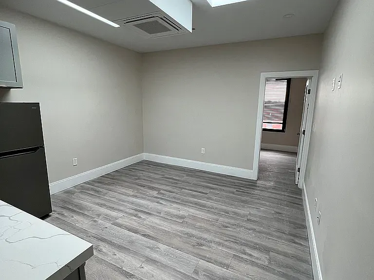 366 Broadway #306