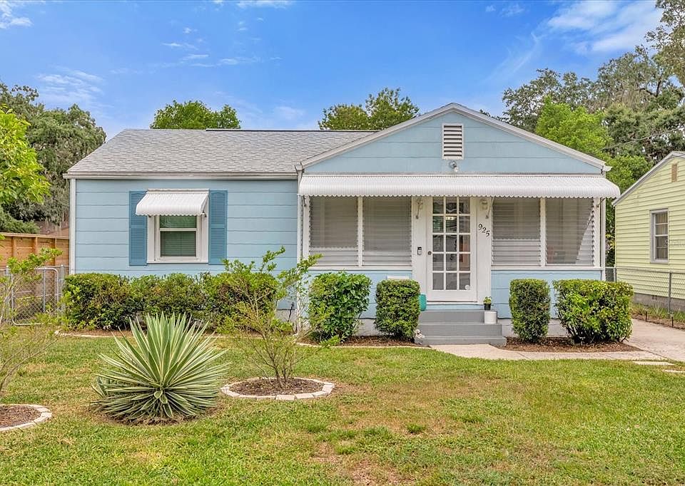 1st image of 925 LA SALLE AVENUE