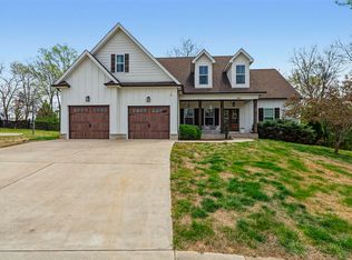 301 McIntyre St, Bowling Green, KY 42101