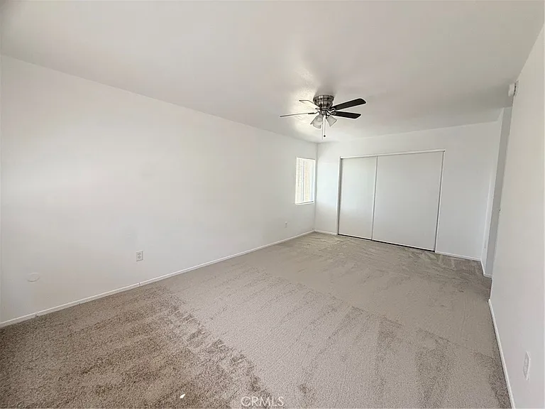 302 E Blueridge Ave — Photo 16
