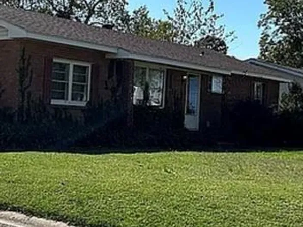 2007 Indiana St, Sikeston, MO 63801